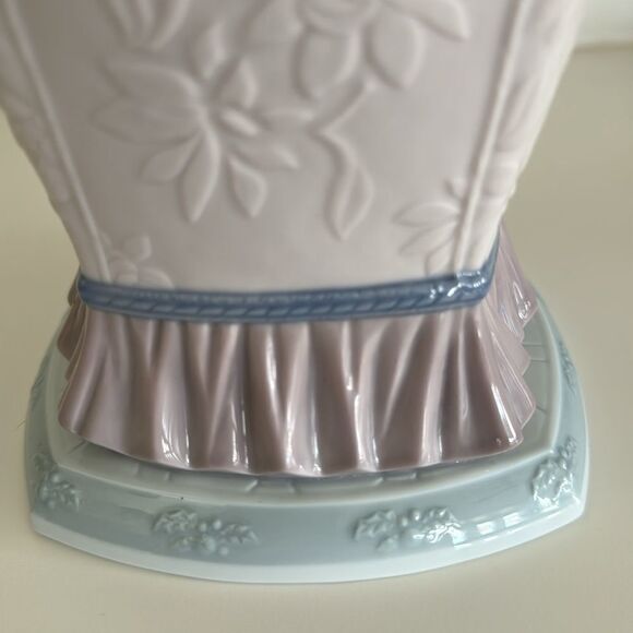 Lladro 6667 Visions of Sugarplums Tthe Night Before Christmas Collection EUC - Picture 14 of 16